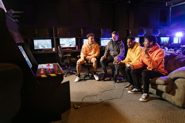 How Can the UK Bridge the Digital Divide in Internet Access?